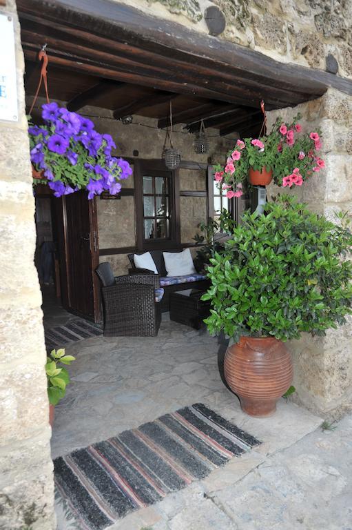 Varosi Guesthouse Edessa Bagian luar foto