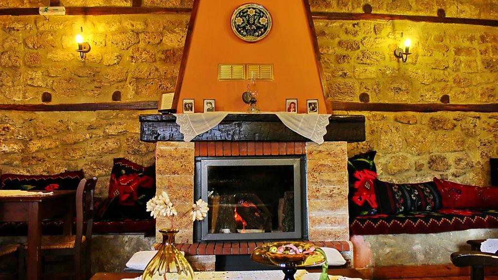 Varosi Guesthouse Edessa Bagian luar foto