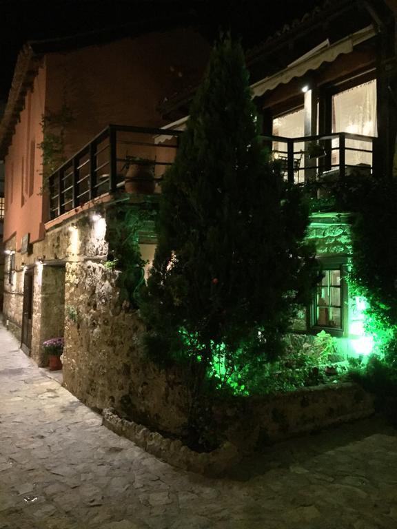 Varosi Guesthouse Edessa Bagian luar foto