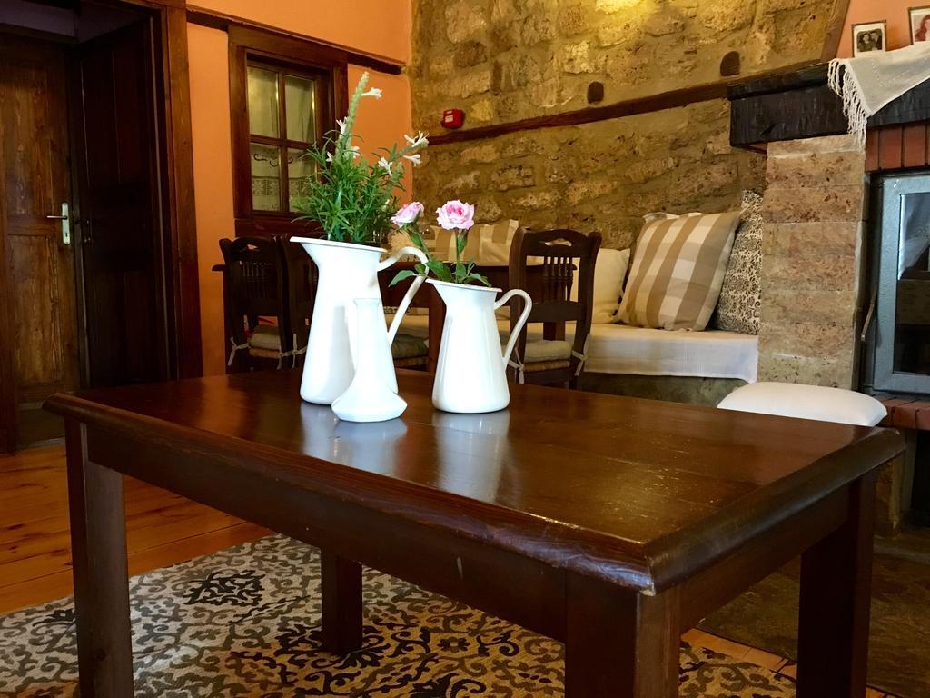 Varosi Guesthouse Edessa Bagian luar foto