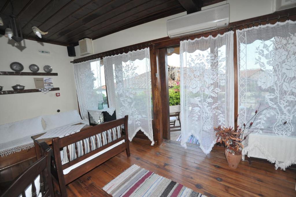 Varosi Guesthouse Edessa Bagian luar foto
