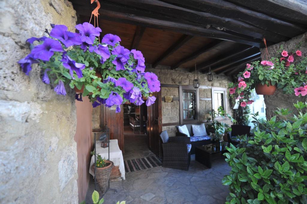 Varosi Guesthouse Edessa Bagian luar foto