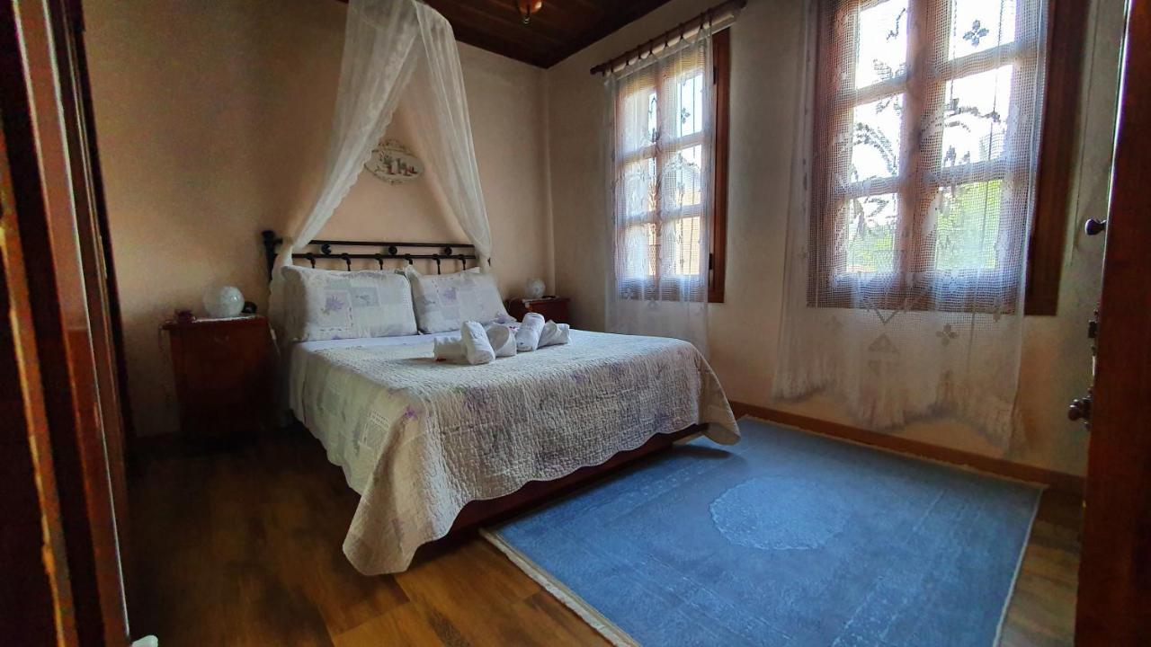 Varosi Guesthouse Edessa Bagian luar foto
