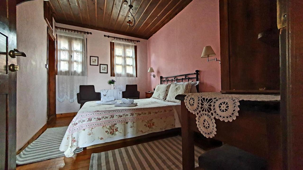 Varosi Guesthouse Edessa Bagian luar foto